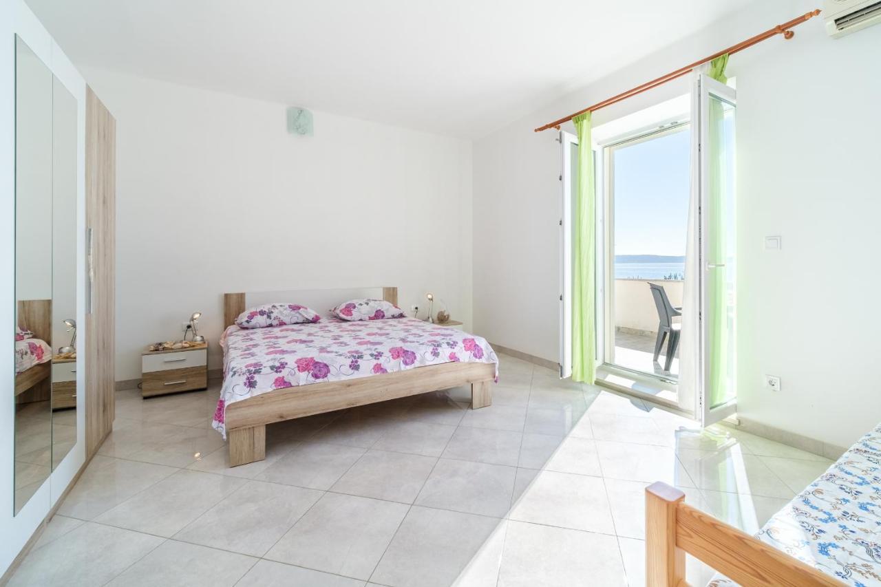 Beach Paradise Apartments Подстрана Екстер'єр фото