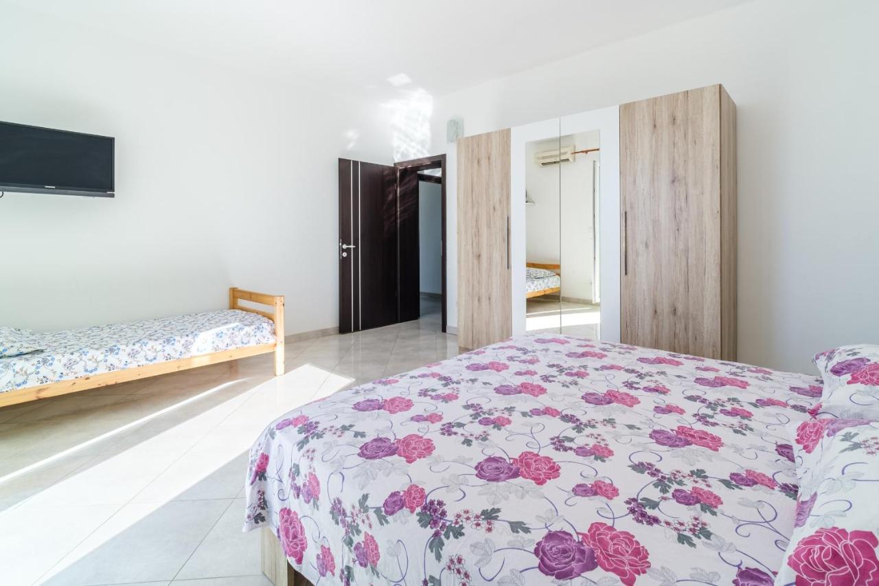 Beach Paradise Apartments Подстрана Екстер'єр фото