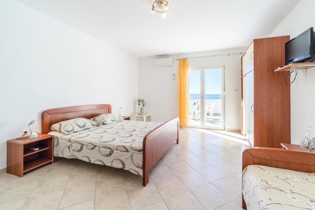 Beach Paradise Apartments Подстрана Екстер'єр фото